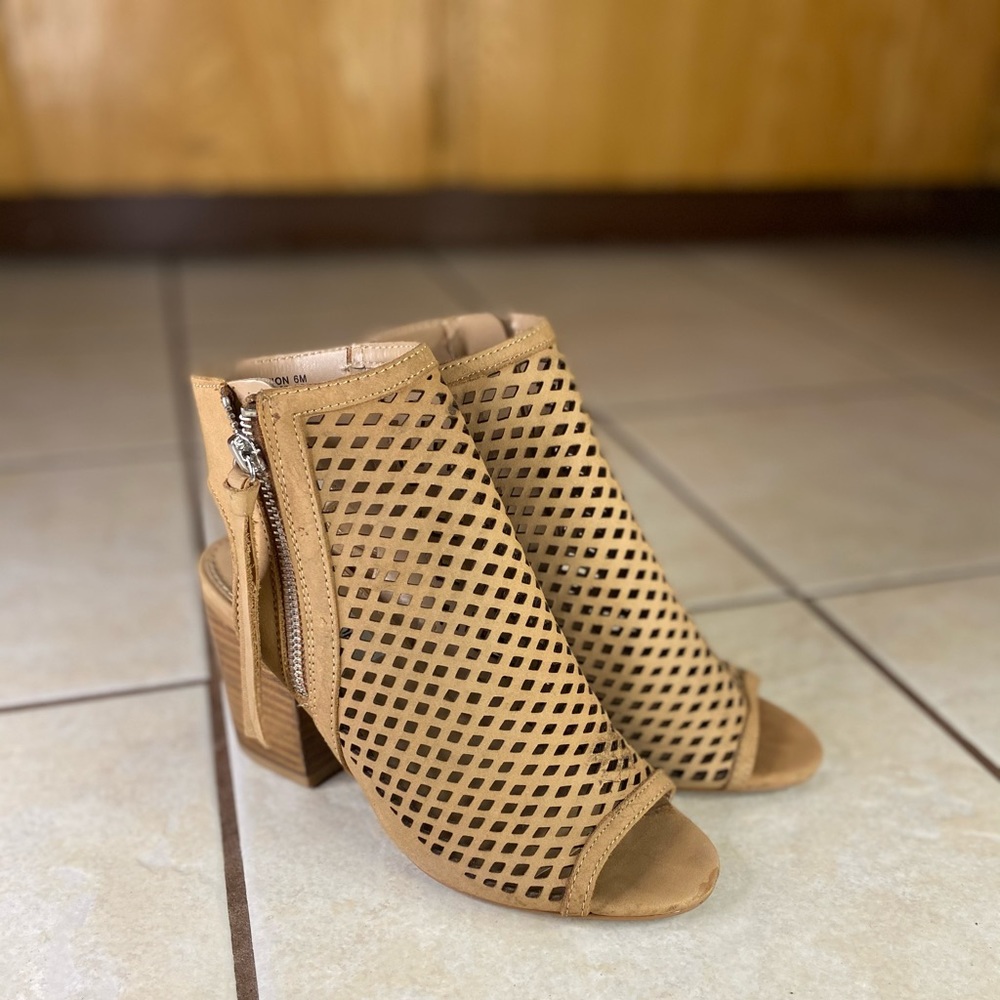 Booties Steve Madden Notion Heels - image 1